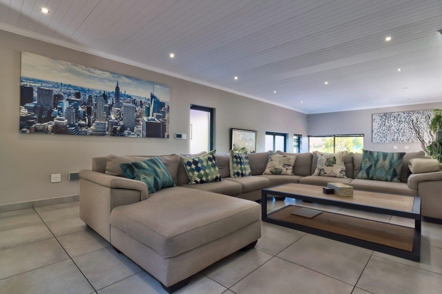 To Let 3 Bedroom Property for Rent in Kenridge Western Cape